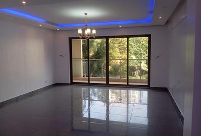 3 Bed Apartment with En Suite at Rose Avenue - 2