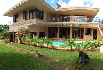4 Bed House with En Suite in Vipingo