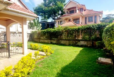 5 Bed Villa with En Suite at Lavington