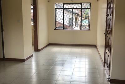 Serviced 2 Bed Apartment with En Suite at Argwings Khodeck Road