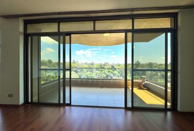 Furnished 3 Bed Apartment with En Suite in Parklands