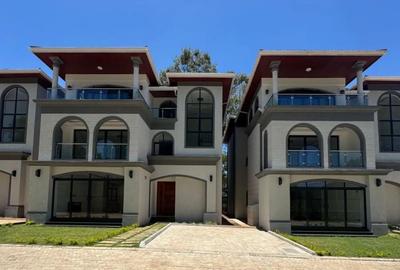 5 Bed Townhouse with En Suite in Lavington