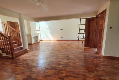 4 Bed House with En Suite in Karen - 4