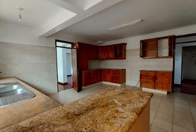 5 Bed House with En Suite in Karen - 4