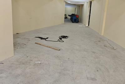 70,000 ft² Warehouse in Industrial Area - 2