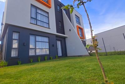 4 Bed Townhouse with En Suite in Tigoni
