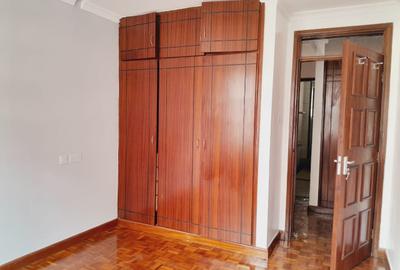 Serviced 3 Bed Apartment with En Suite in Kileleshwa