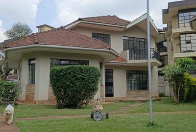 4 Bed Townhouse with En Suite in Spring Valley - 2