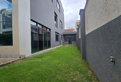5 Bed Townhouse with En Suite in Lavington