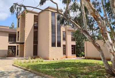 4 Bed House with En Suite at Mukoma Area