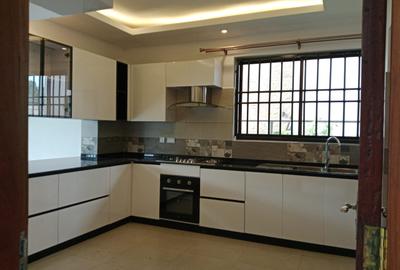 4 Bed Townhouse with En Suite in Kiambu Road