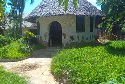 3 Bed House with En Suite in Mtwapa - 2