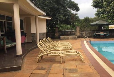 Furnished 2 Bed Apartment with En Suite in Rosslyn - 2