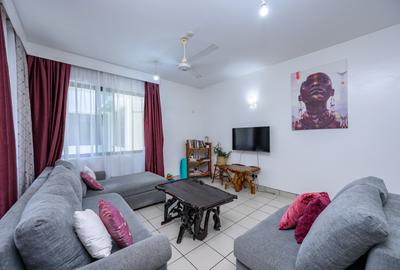 2 Bed Apartment with En Suite at Links Road - 4