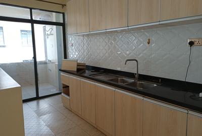 2 Bed Apartment with En Suite at Kileleshwa Estate.