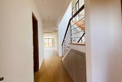 4 Bed Villa with En Suite at Njathaini Road - 4