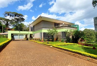 5 Bed House with En Suite in Muthaiga