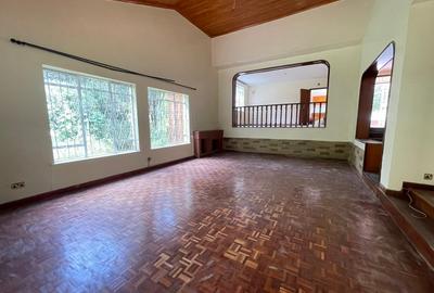 5 Bed House with En Suite in Kyuna - 2