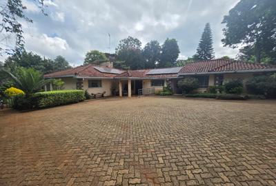 5 Bed House with En Suite in Kyuna