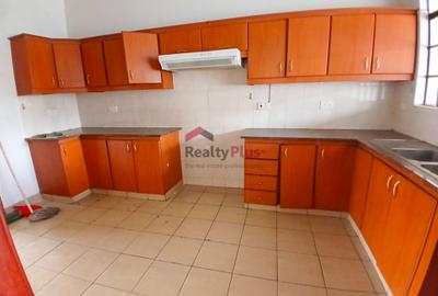 3 Bed Apartment with En Suite in Kilimani