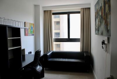 Furnished 3 Bed Apartment with Swimming Pool in Riverside - 2