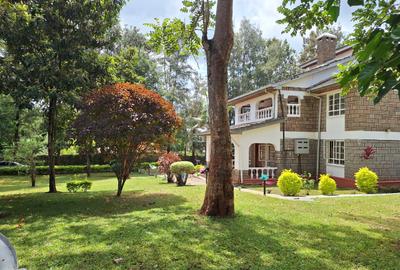 5 Bed House with En Suite in Runda