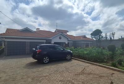 4 Bed House with En Suite in Ngong