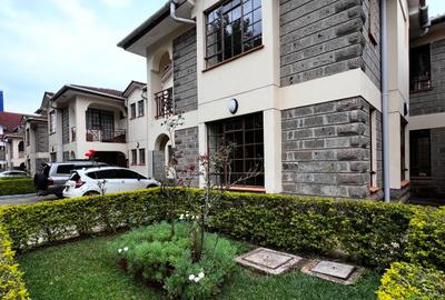 5 Bed Townhouse with En Suite in Lavington