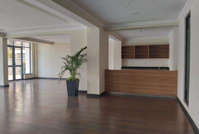 3 Bed Apartment with En Suite in Lavington - 2