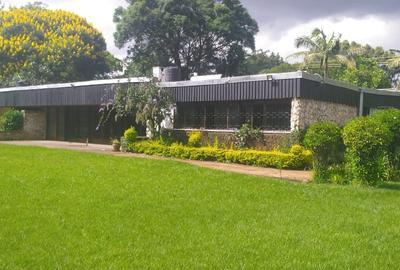 4 Bed House with En Suite in Muthaiga