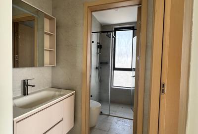 Serviced 1 Bed Apartment with En Suite in Riverside - 4