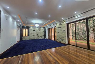 5 Bed Townhouse with Staff Quarters in Kileleshwa - 3
