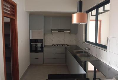 3 Bed Apartment with En Suite at Westlands Estate Nairobi