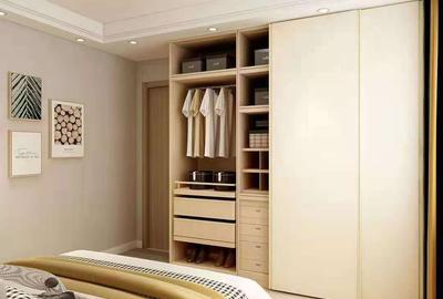 1 Bed Apartment with En Suite in Lavington