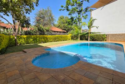 4 Bed Townhouse with En Suite at Greavelia Grove - 4