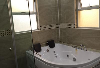 5 Bed House with En Suite in Lavington