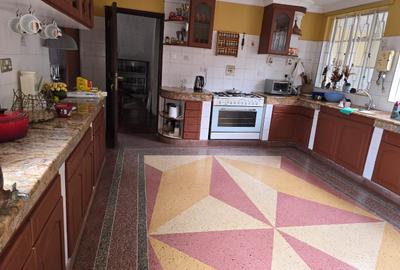 3 Bed House with En Suite in Runda