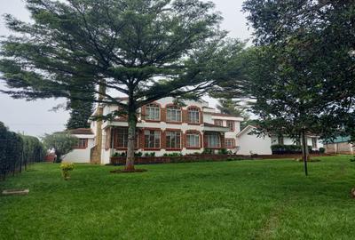 6 Bed House with En Suite in Runda