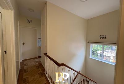 4 Bed Apartment with En Suite in Riverside - 4