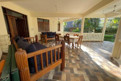 4 Bed Villa with En Suite at Diani Beach Road - 4