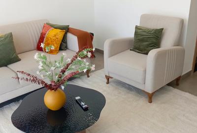 Serviced 2 Bed Apartment with En Suite at Riverside Drive - 4