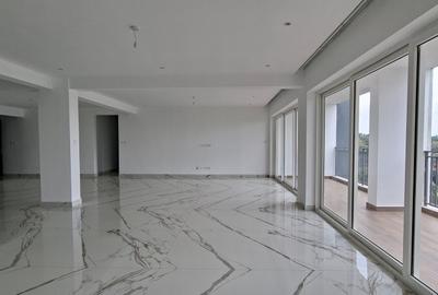 4 Bed Apartment with En Suite at General Mathenge