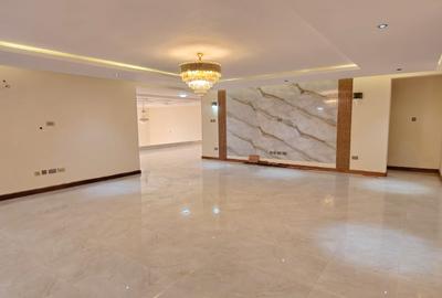 10 Bed House with En Suite in Karen - 4