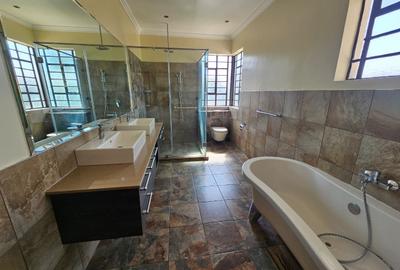 5 Bed Villa with En Suite in Lower Kabete - 4