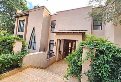 3 Bed Apartment with En Suite in Spring Valley