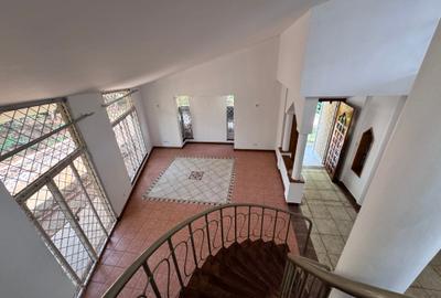 4 Bed Townhouse with En Suite in Kilimani - 2