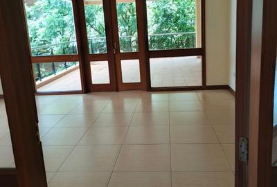 4 Bed Apartment with En Suite at Riverside