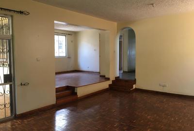 4 Bed Townhouse with En Suite in Westlands Area