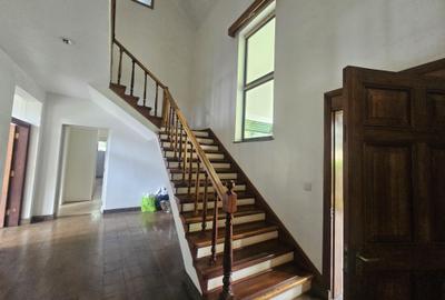 3 Bed House with En Suite in Thindigua - 4