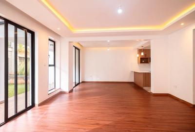 4 Bed Townhouse with En Suite in Kitisuru